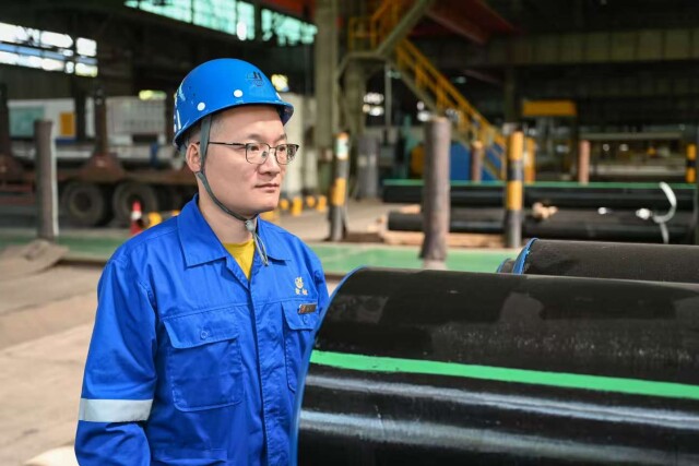 《新湖南》“鋼管匠人”匠心報(bào)國(guó)——記“新時(shí)代新雷鋒”、衡鋼高級(jí)工程師左國(guó)鋒